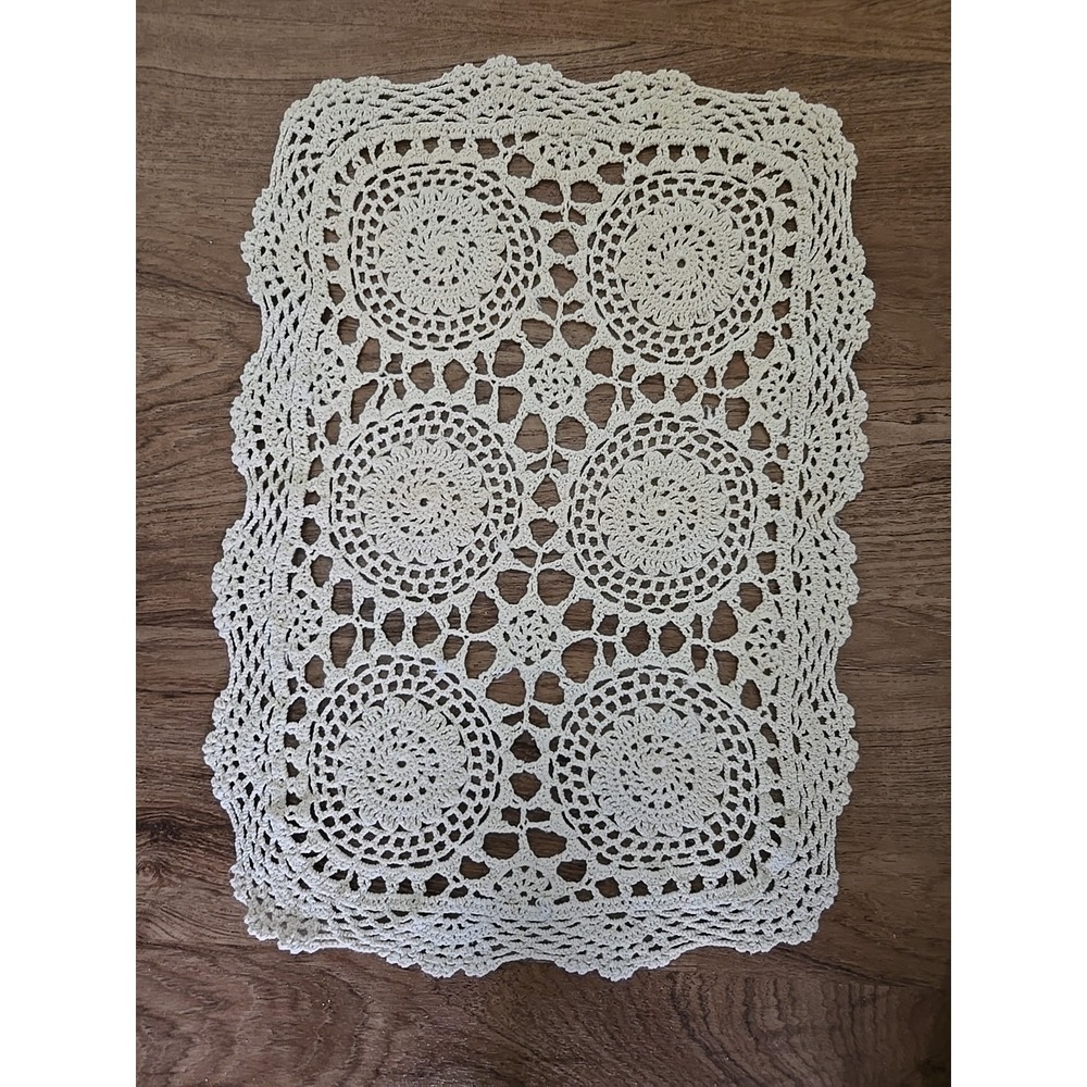 Vintage Handmade Crochet Lace Doily Cream Table Accent Decorative Home Decor